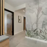 Exclusive River View With Balcony & Free Garage By Renters Prestige Appartamento