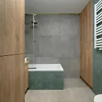 Appartamento Exclusive River View With Balcony & Free Garage By Renters Prestige Breslavia