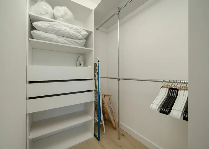 Exclusive River View With Balcony & Free Garage By Renters Prestige Wrocław