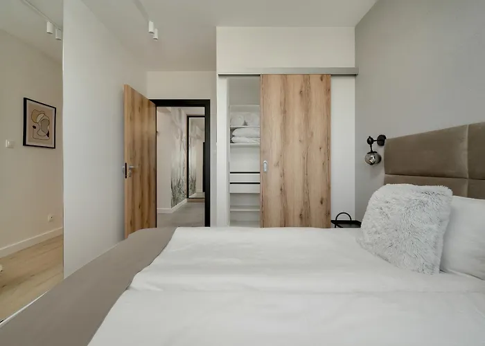 Exclusive River View With Balcony & Free Garage By Renters Prestige 아파트 브로츠와프