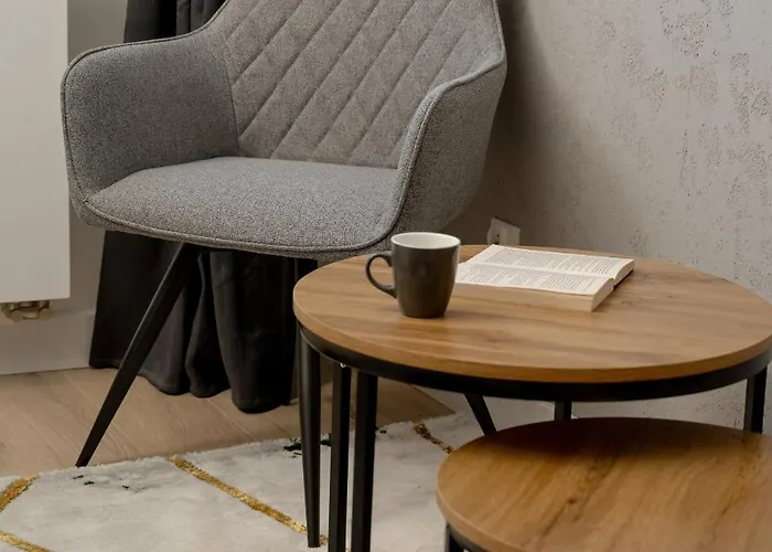 Exclusive River View With Balcony & Free Garage By Renters Prestige Lejlighed *